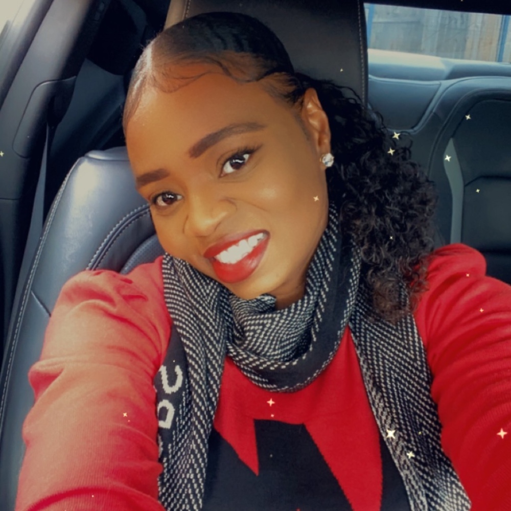 Meet your Posher, Monica